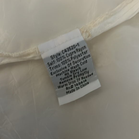 Johnny Was ira ruffle kimono size Small. Cream colored, eyelet, wrap style, Cute - Picture 8 of 8